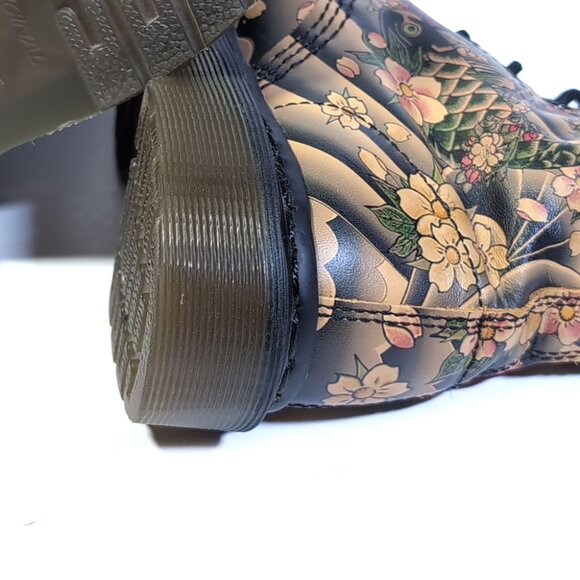 DR. MARTENS X EVISU WAGARA TATTOO SLEEVE KOI FISH Boots Womens Size 6 - Picture 11 of 14